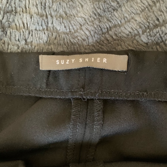 Suede pencil skirt with slit - Picture 3 of 5